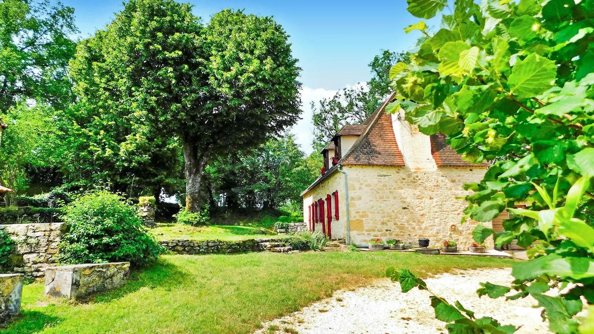 펜션 Nadaillac-de-Rouge La Metairie De La Garenne 빌라